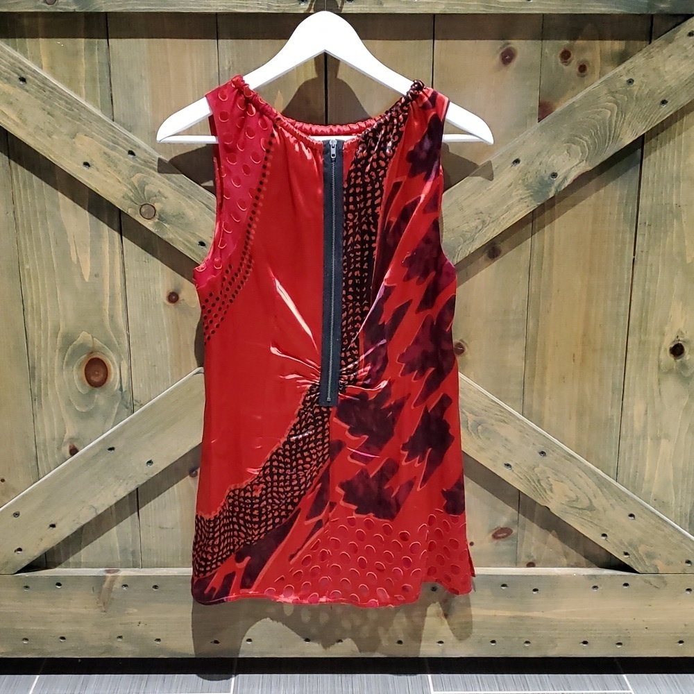 CABI ABSTRACT SILK BLEND SLEEVELESS BLOUSE  SIZE LARGE RED BLACK DOT TUNIC TANK - Picture 11 of 11